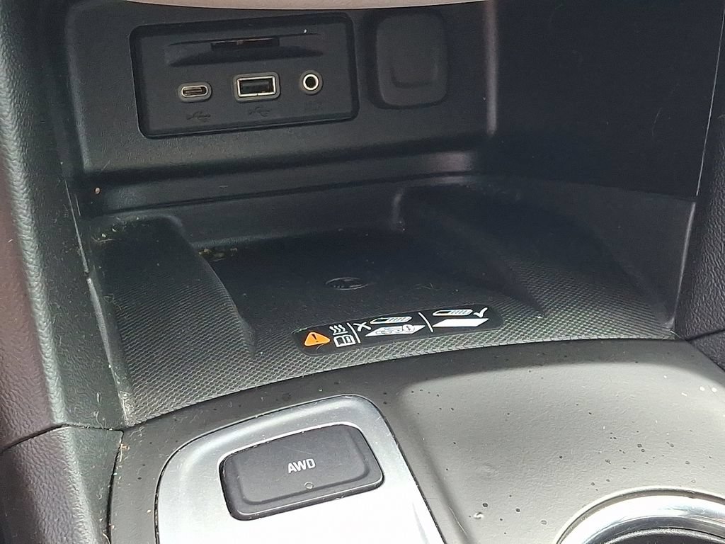 Used 2020 Chevrolet Equinox Premier AWD/4WD image 29