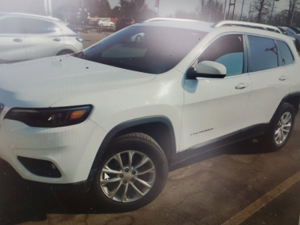 Used 2019 Jeep Cherokee Latitude w/ Cold Weather Group