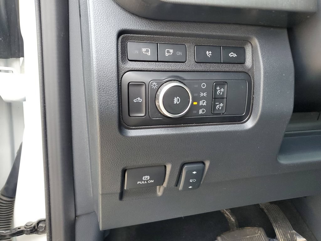 Certified 2024 Ford F250 Platinum AWD/4WD image 22