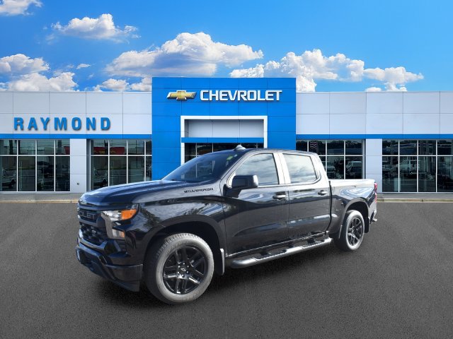 Used 2023 Chevrolet Silverado 1500 Custom w/ Rally Edition AWD/4WD image 7