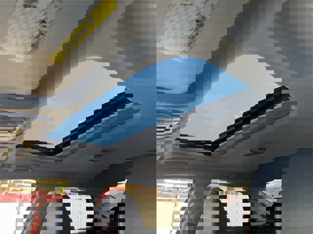 Used 2021 Hyundai Elantra Limited image 23