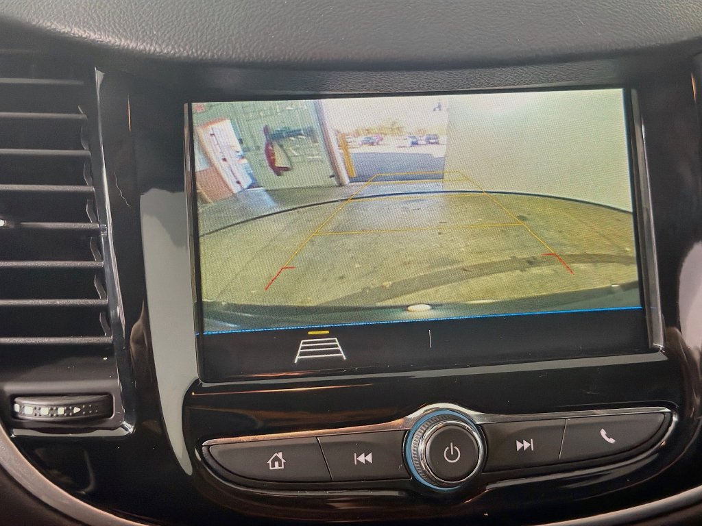 Used 2019 Chevrolet Trax LT w/ LT Convenience Package AWD/4WD image 13