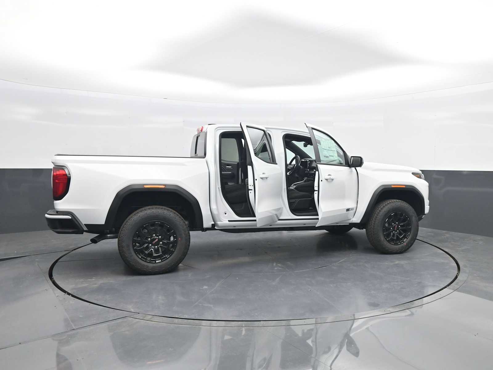 New 2026 GMC Canyon Elevation w/ Convenience Package RWD image 44