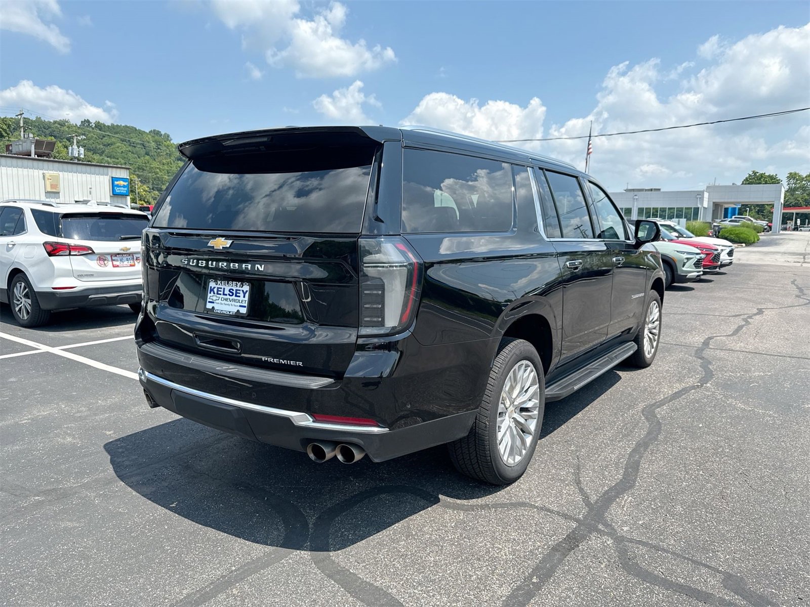 New 2025 Chevrolet Suburban Premier w/ Sun And Tow Package image 8