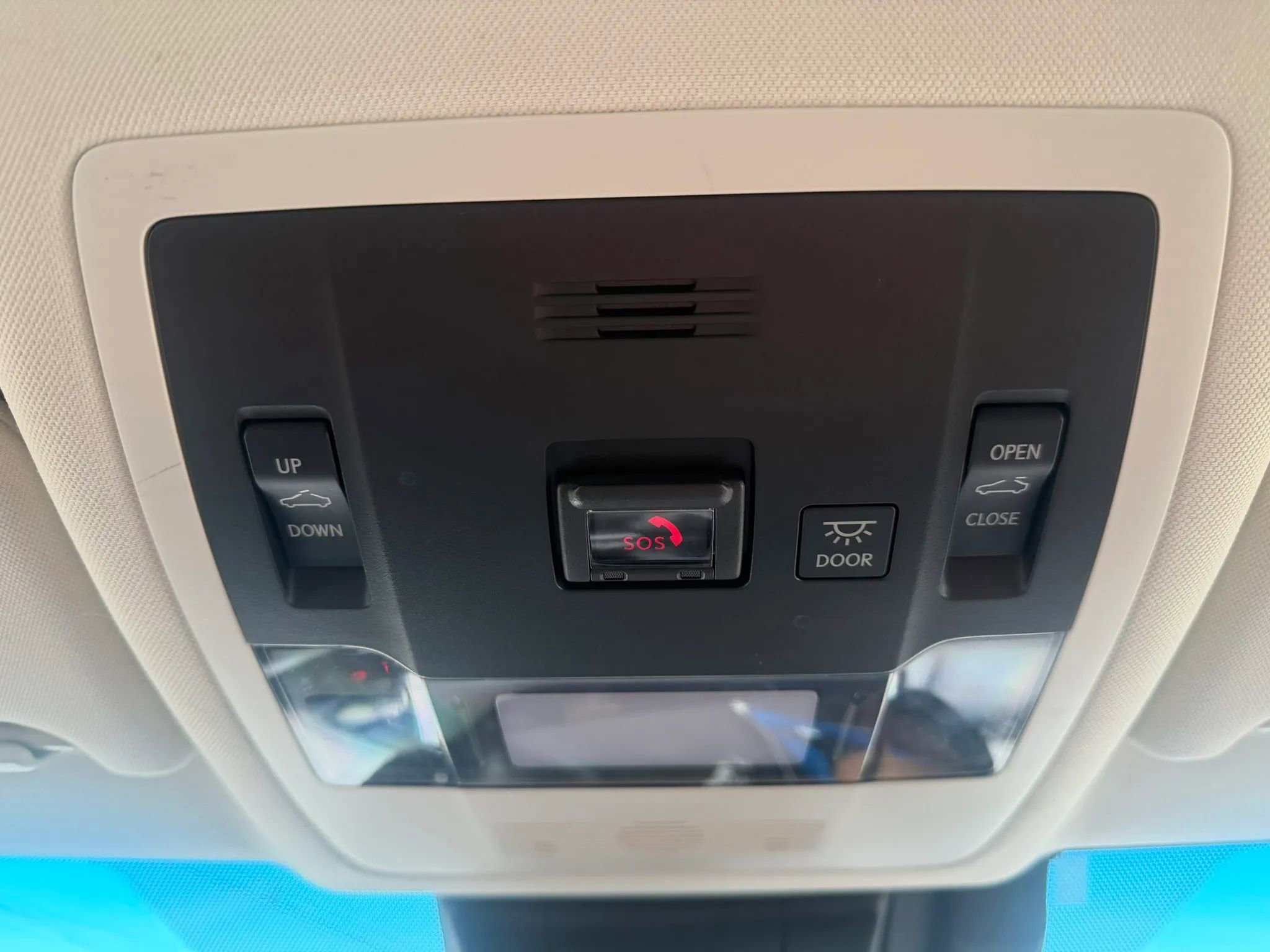 Used 2020 Lexus ES 300h w/ Accessory Package FWD image 24