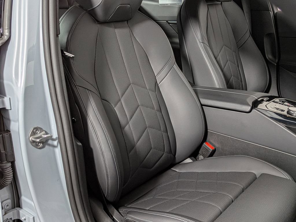 Certified 2024 BMW 530i w/ M Sport Package image 31