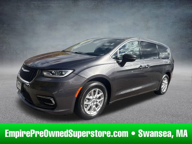 Used 2023 Chrysler Pacifica Touring-L