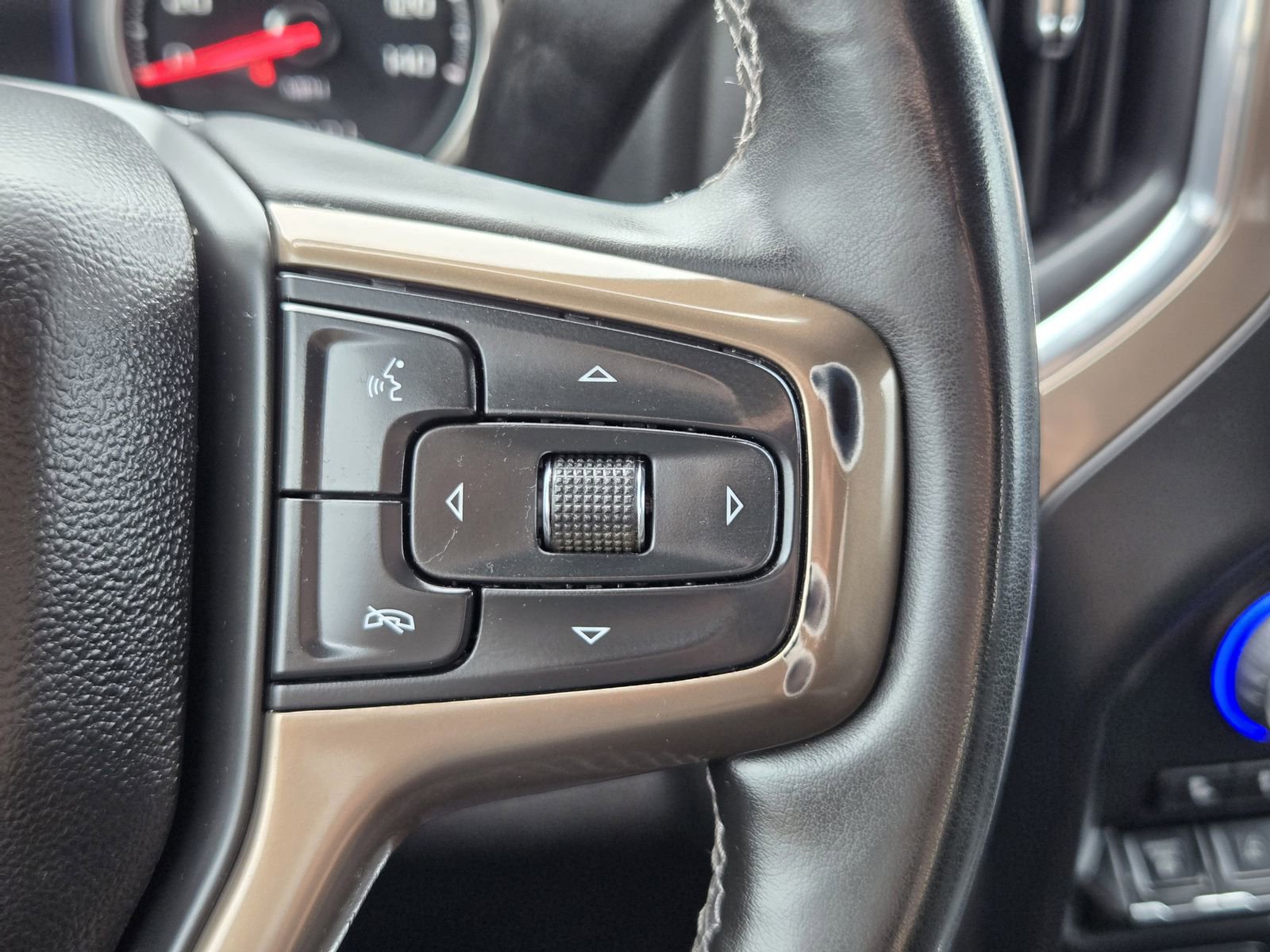 Used 2023 Chevrolet Silverado 3500 High Country w/ Technology Package image 30