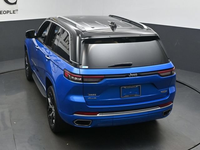 Used 2023 Jeep Grand Cherokee Summit AWD/4WD image 77
