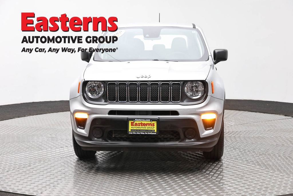 Used 2021 Jeep Renegade Sport image 2