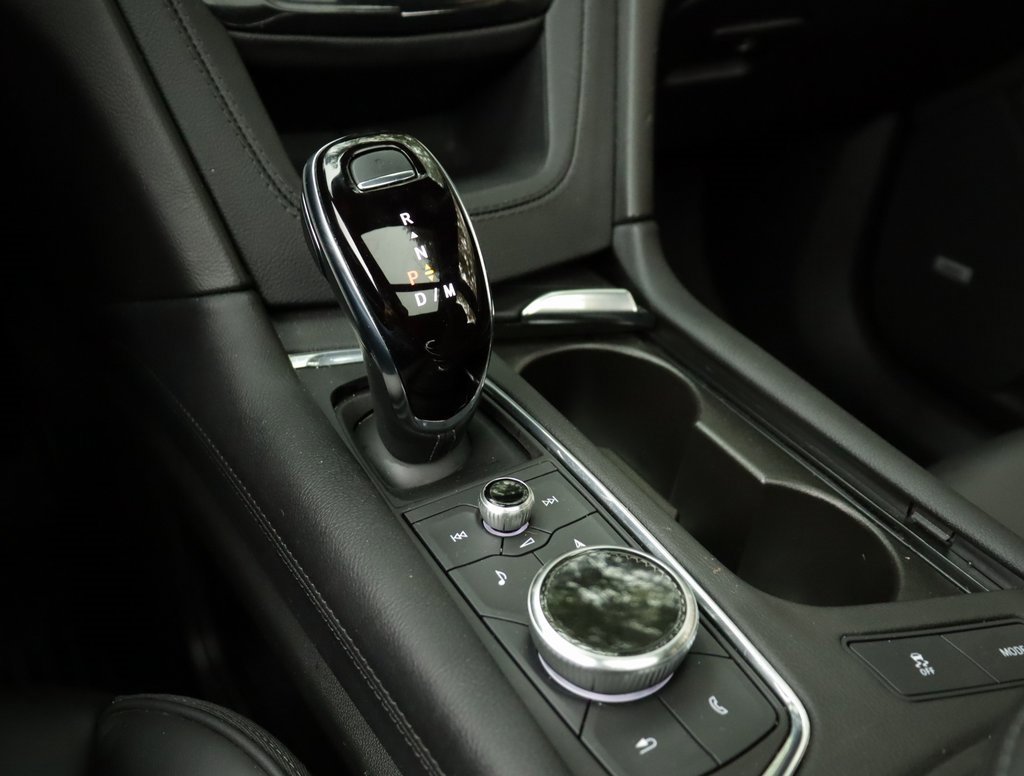 Certified 2024 Cadillac XT6 Premium Luxury w/ Platinum Package image 24