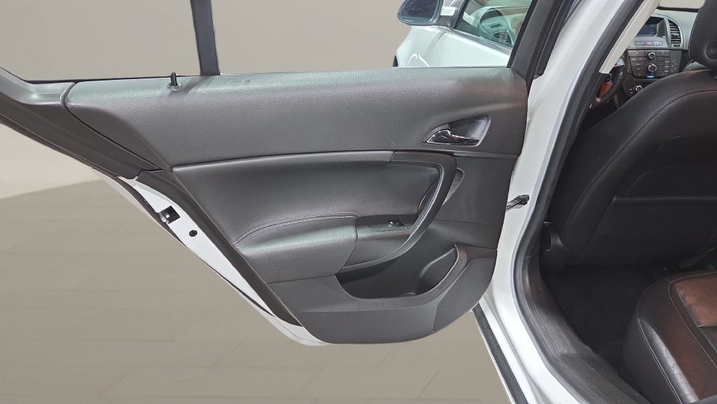 Used 2011 Buick Regal CXL w/ RL3 Preferred Equipment Group FWD image 15