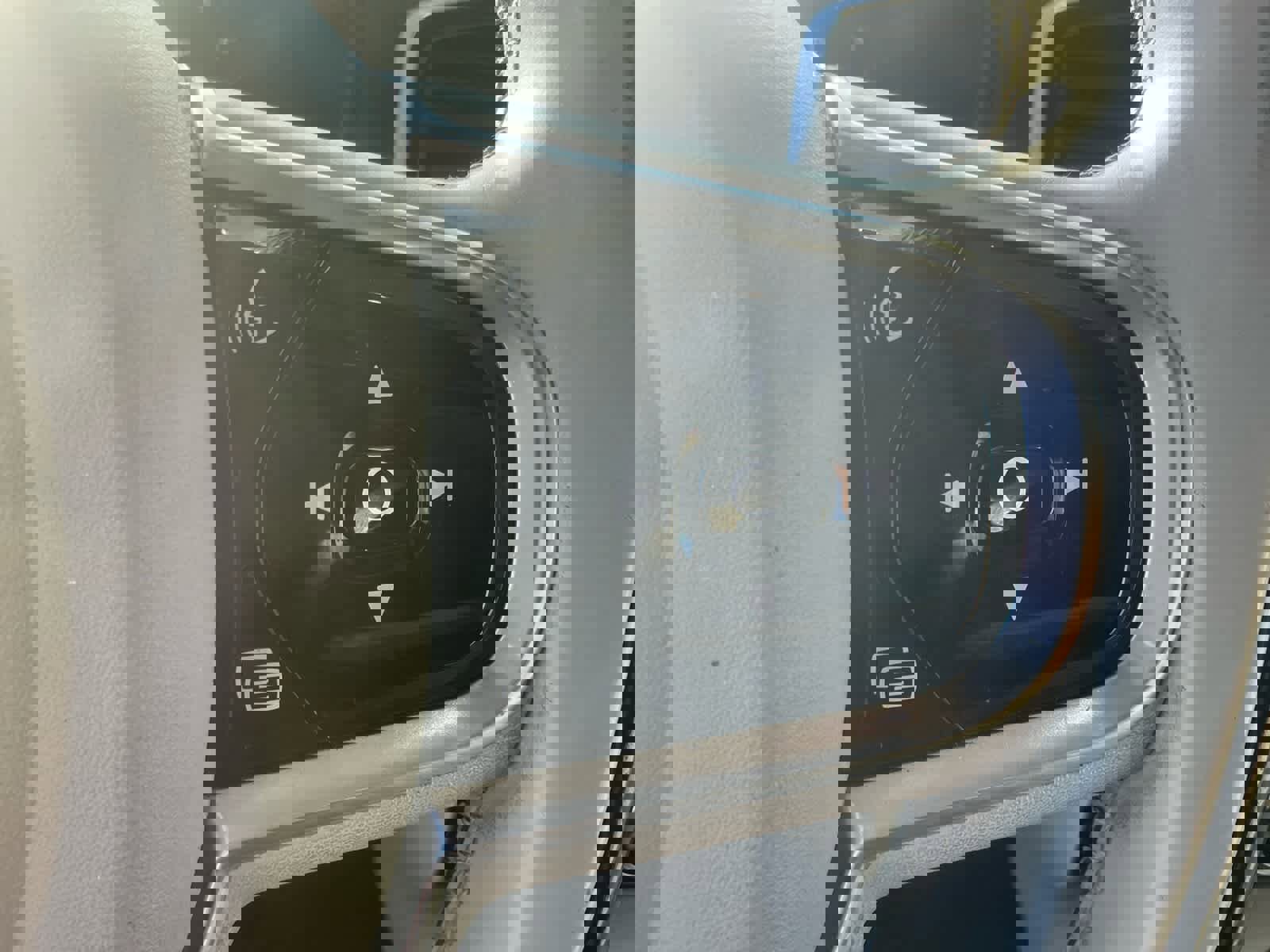 Used 2018 Volvo XC90 T6 Momentum w/ Convenience Package image 15