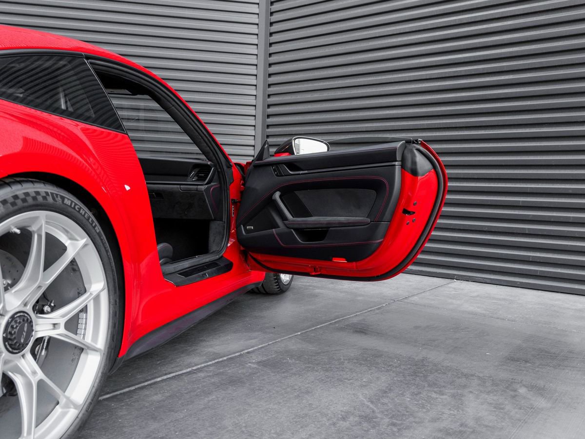 Certified 2024 Porsche 911 GT3 RWD image 27