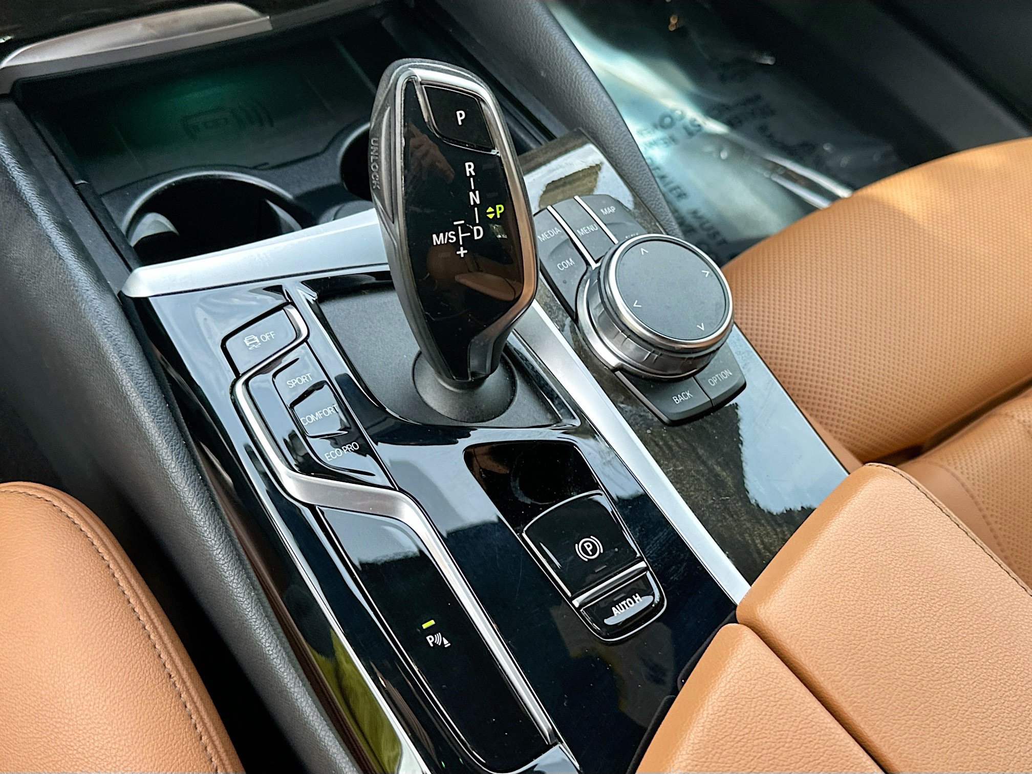 Used 2023 BMW 540i w/ Convenience Package RWD image 16