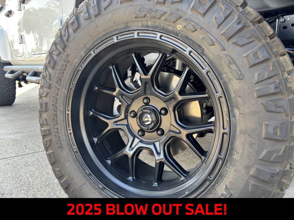 New 2025 Jeep Gladiator Sport image 8