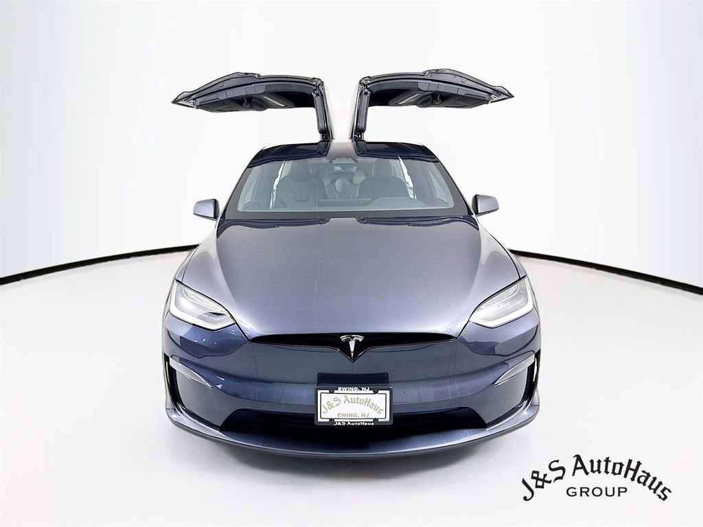 Used 2023 Tesla Model X image 2