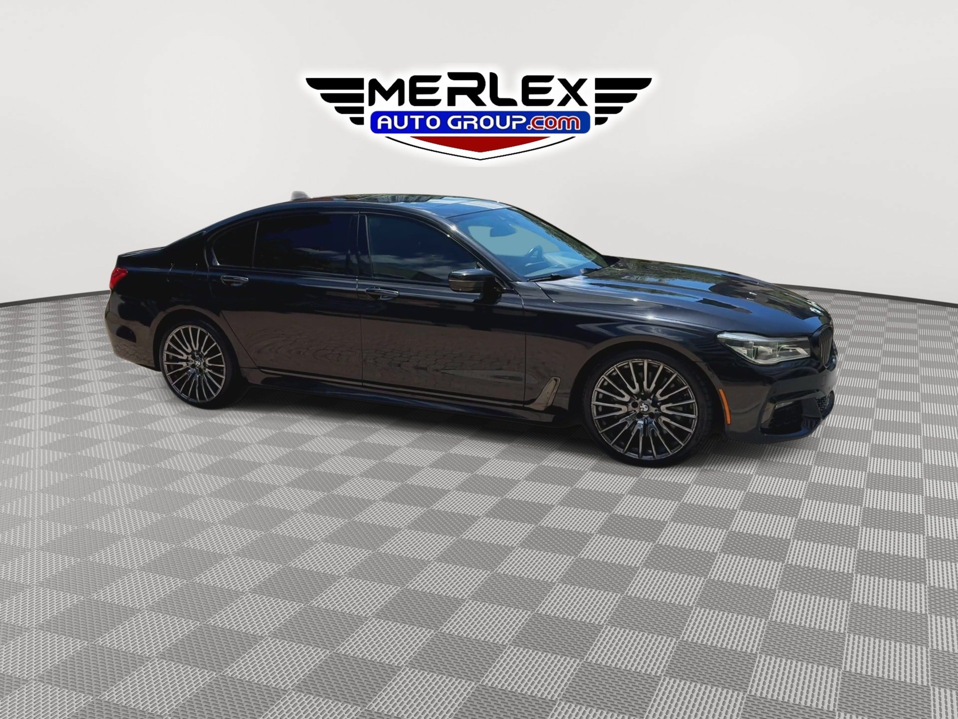 Used 2017 BMW 750i RWD image 9