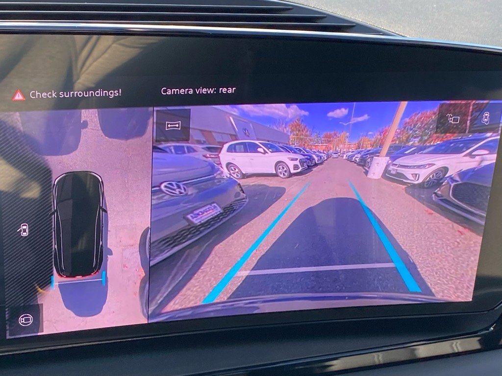 Used 2025 Audi Q6 e-tron Premium Plus w/ Premium Plus image 15