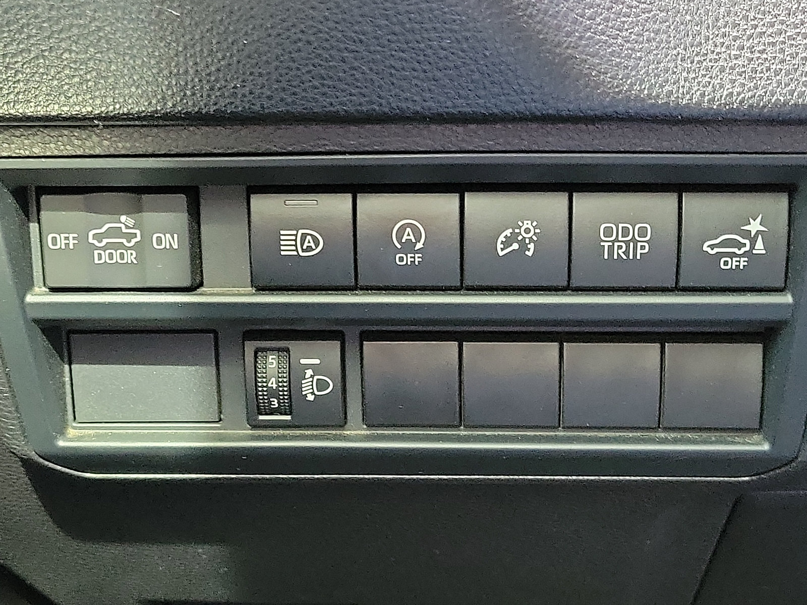 Used 2024 Toyota Tundra SR5 w/ TRD Off-Road Premium Package RWD image 17