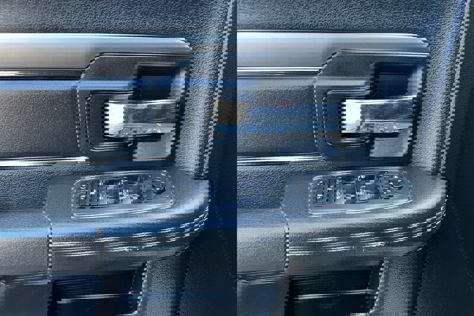 Used 2014 RAM 1500 Sport image 14