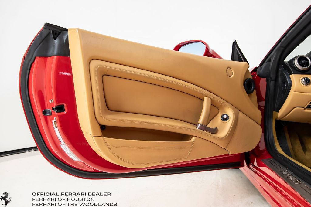 Used 2010 Ferrari California RWD image 24