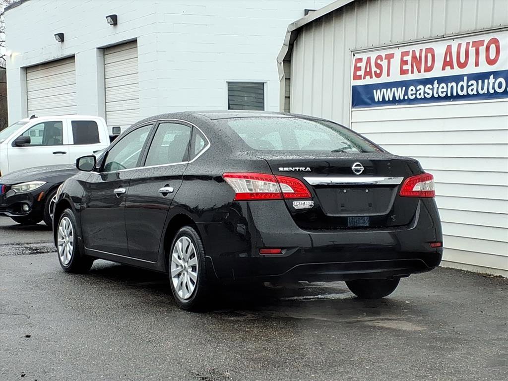Used 2015 Nissan Sentra S image 3