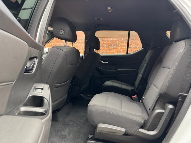 Used 2023 Chevrolet Traverse LT image 23