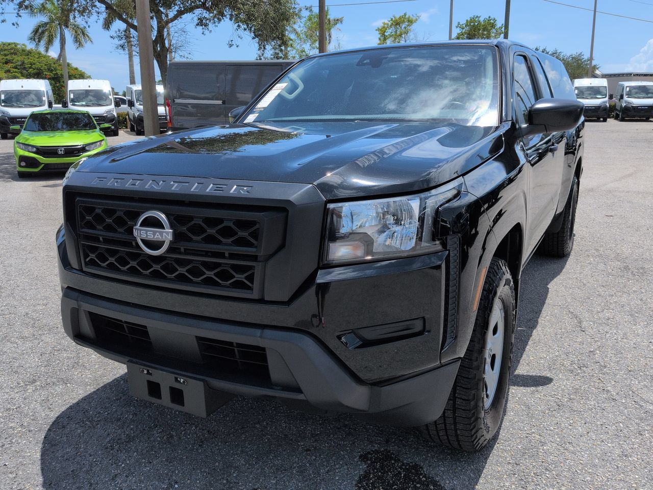 Used 2023 Nissan Frontier S w/ Technology Package RWD image 9