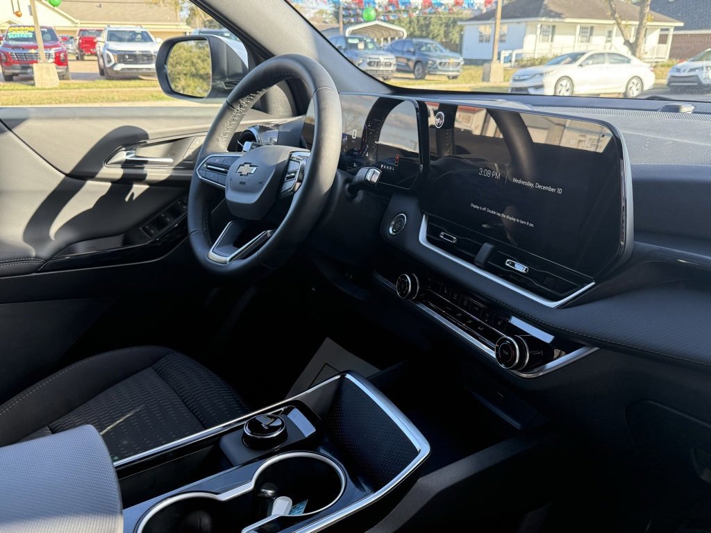 New 2026 Chevrolet Equinox LT w/ Safety and Technology Package image 38