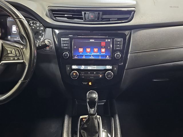 Used 2018 Nissan Rogue SV image 14