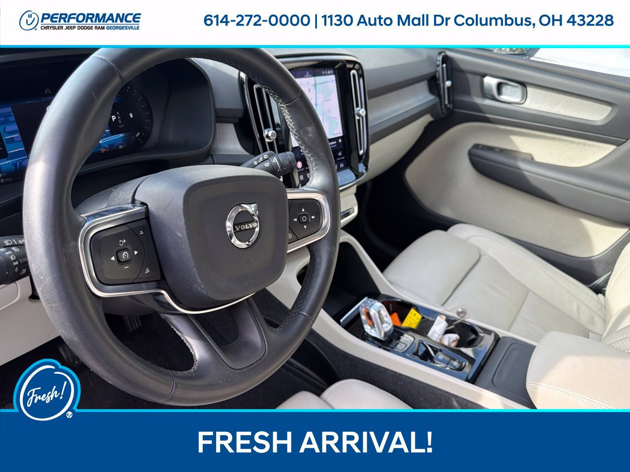 Used 2023 Volvo XC40 B5 Plus AWD/4WD image 13