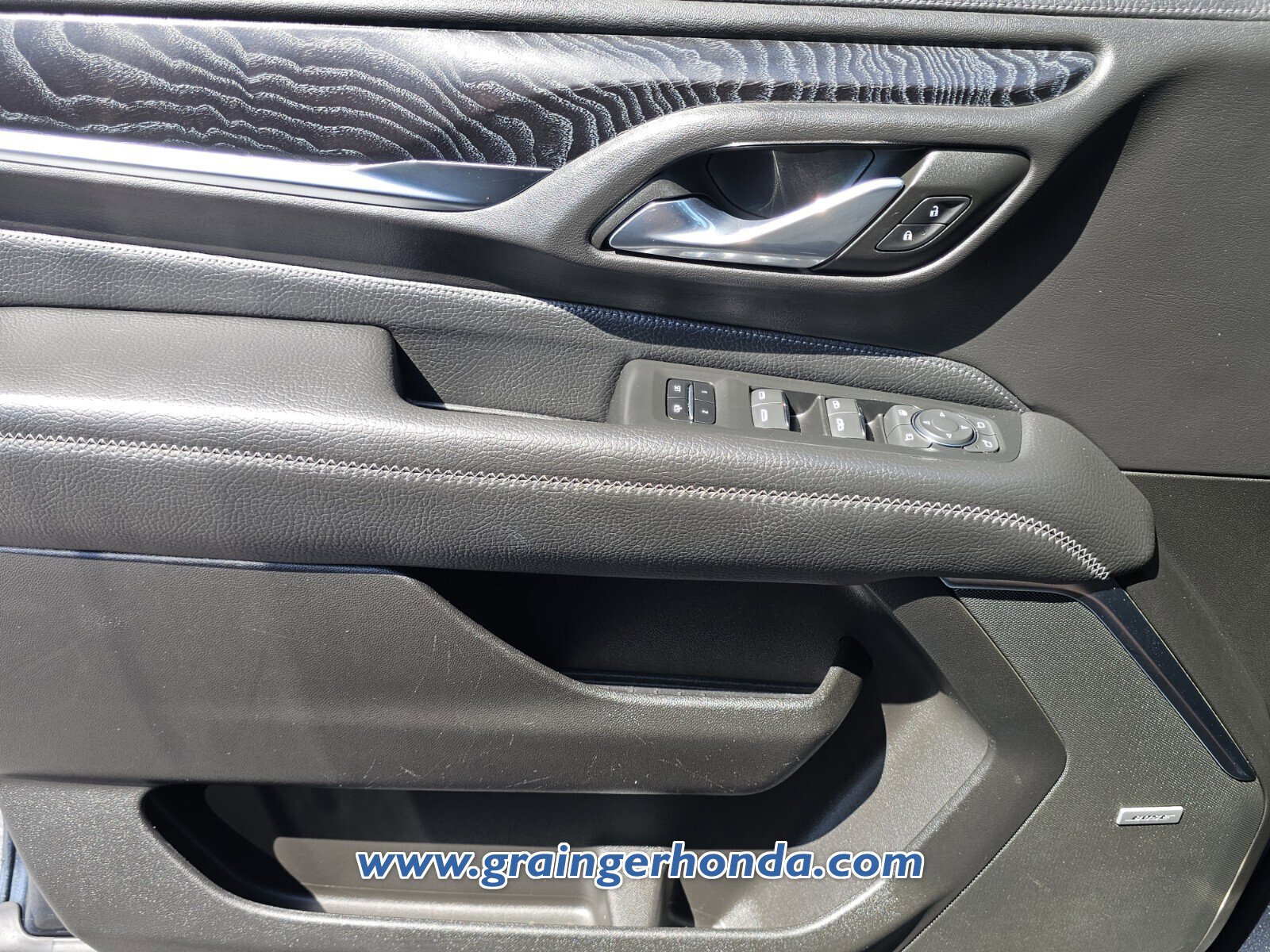 Used 2021 GMC Yukon XL Denali w/ Denali Ultimate Package image 25