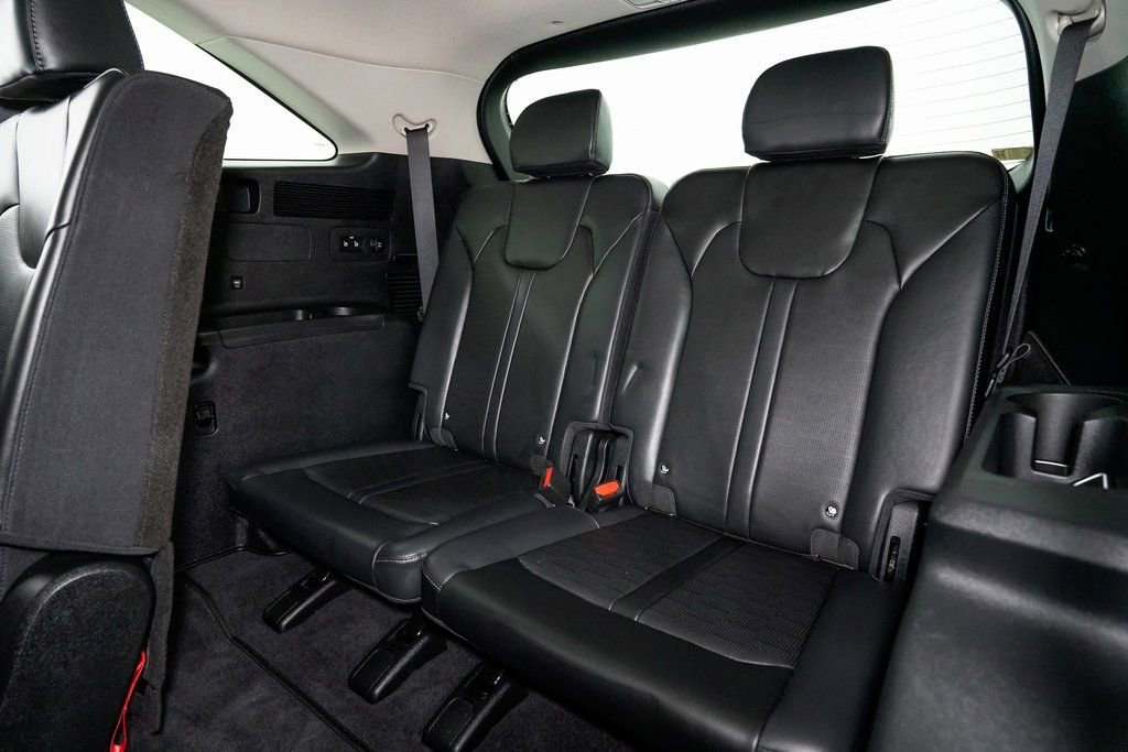 Used 2025 Kia Sorento S image 25