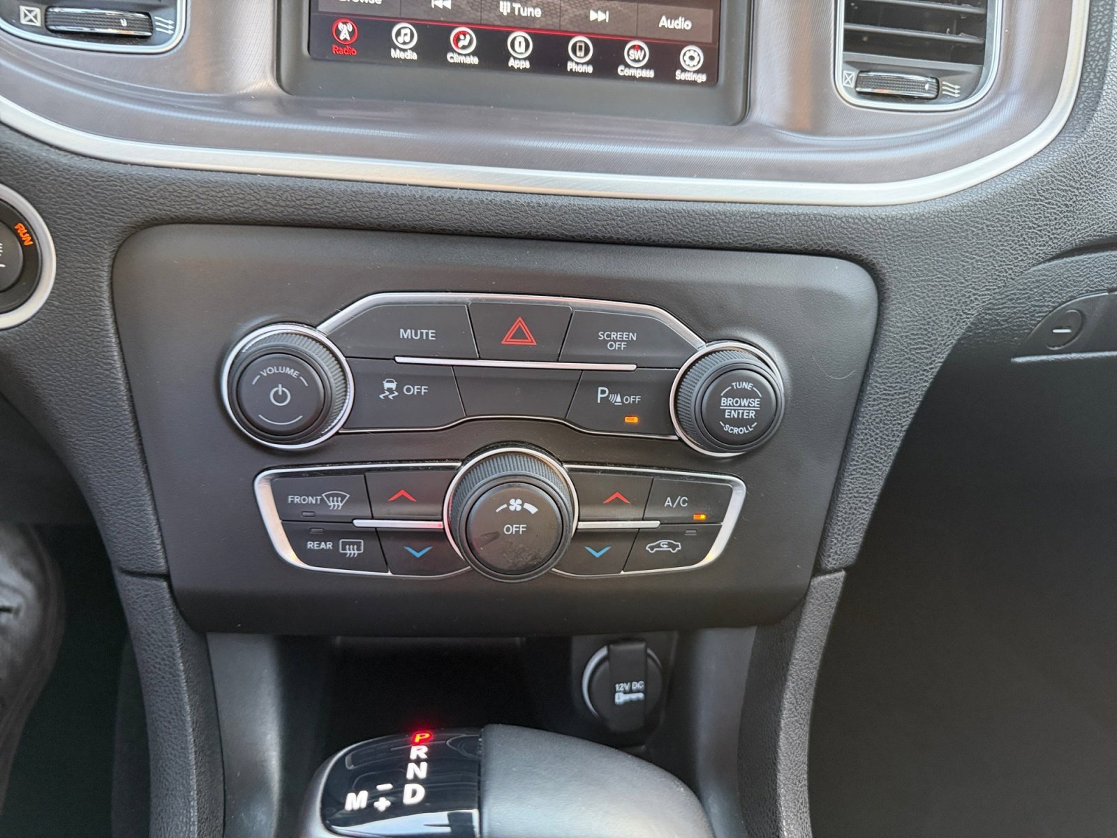 Used 2022 Dodge Charger SXT image 25