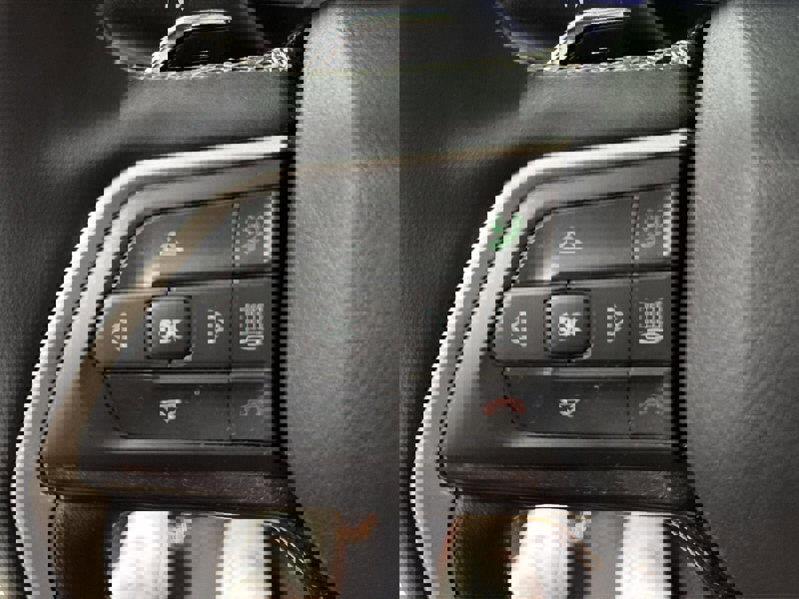 Used 2023 Jeep Grand Cherokee L Laredo w/ Luxury Tech Group I image 18