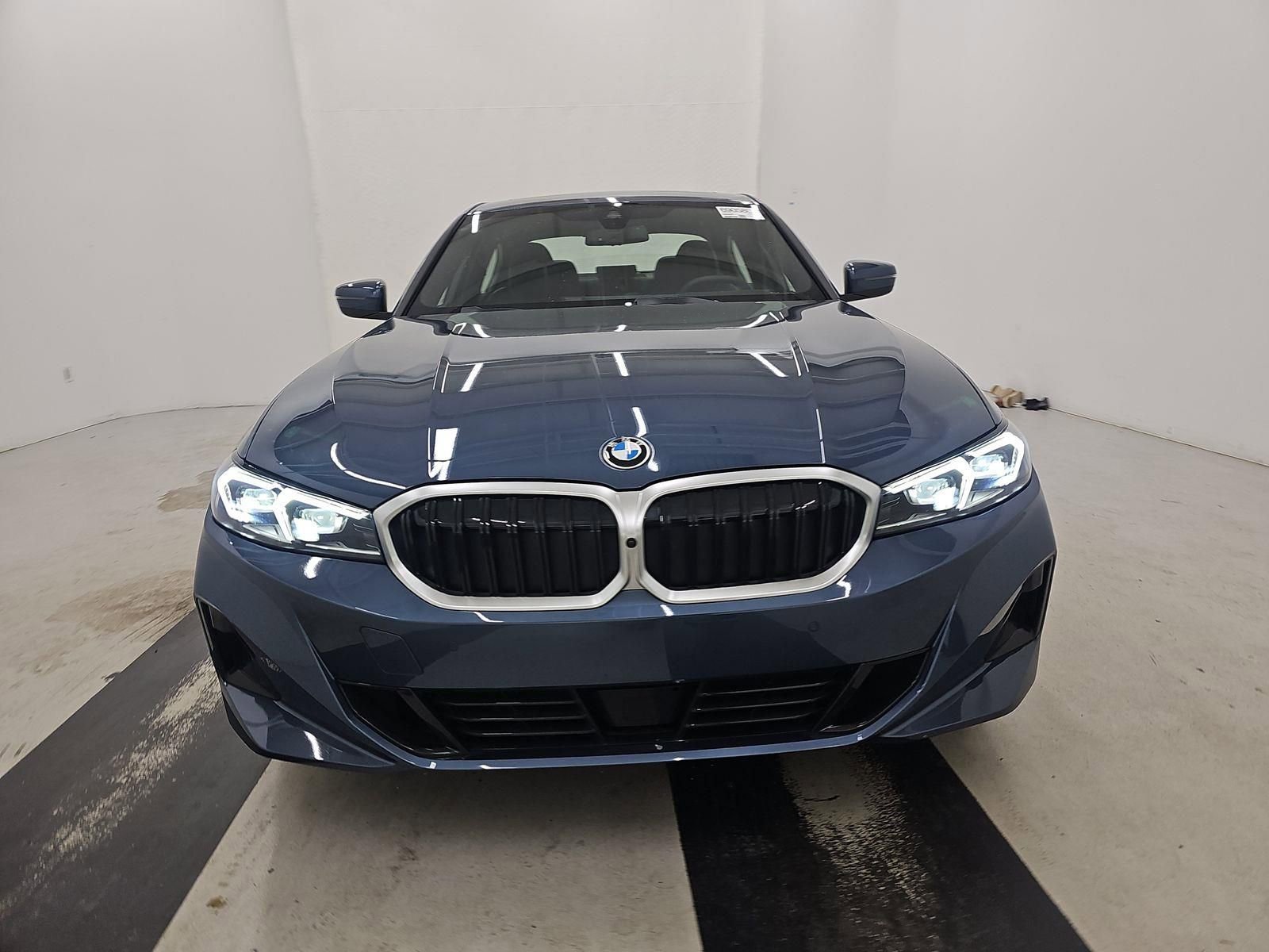 Used 2025 BMW 330i Sedan image 2