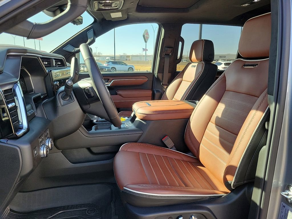 Used 2026 GMC Sierra 2500 Denali Ultimate image 11