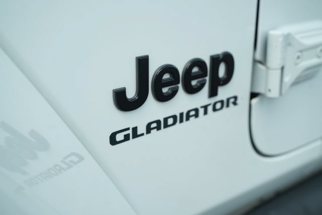 Used 2021 Jeep Gladiator Overland AWD/4WD image 42