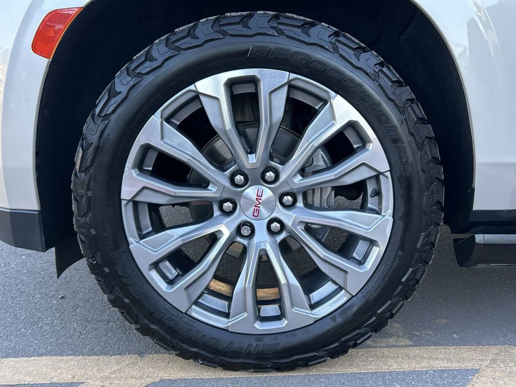 Used 2021 GMC Yukon XL Denali w/ Denali Ultimate Package image 34