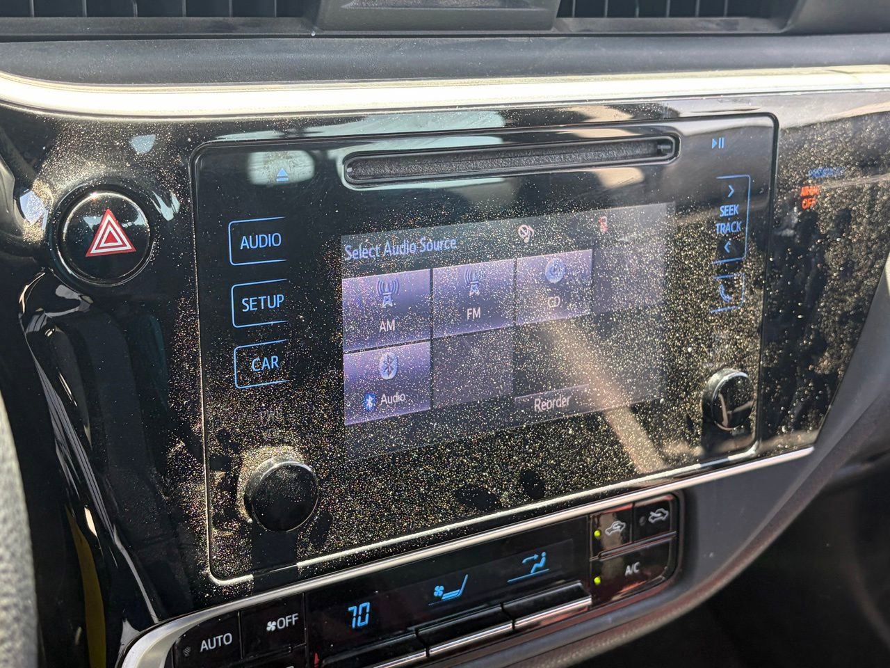 Used 2018 Toyota Corolla LE FWD image 9