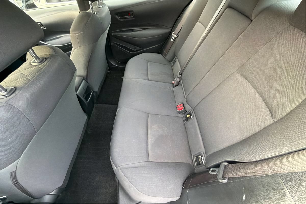Used 2022 Toyota Corolla LE FWD image 10