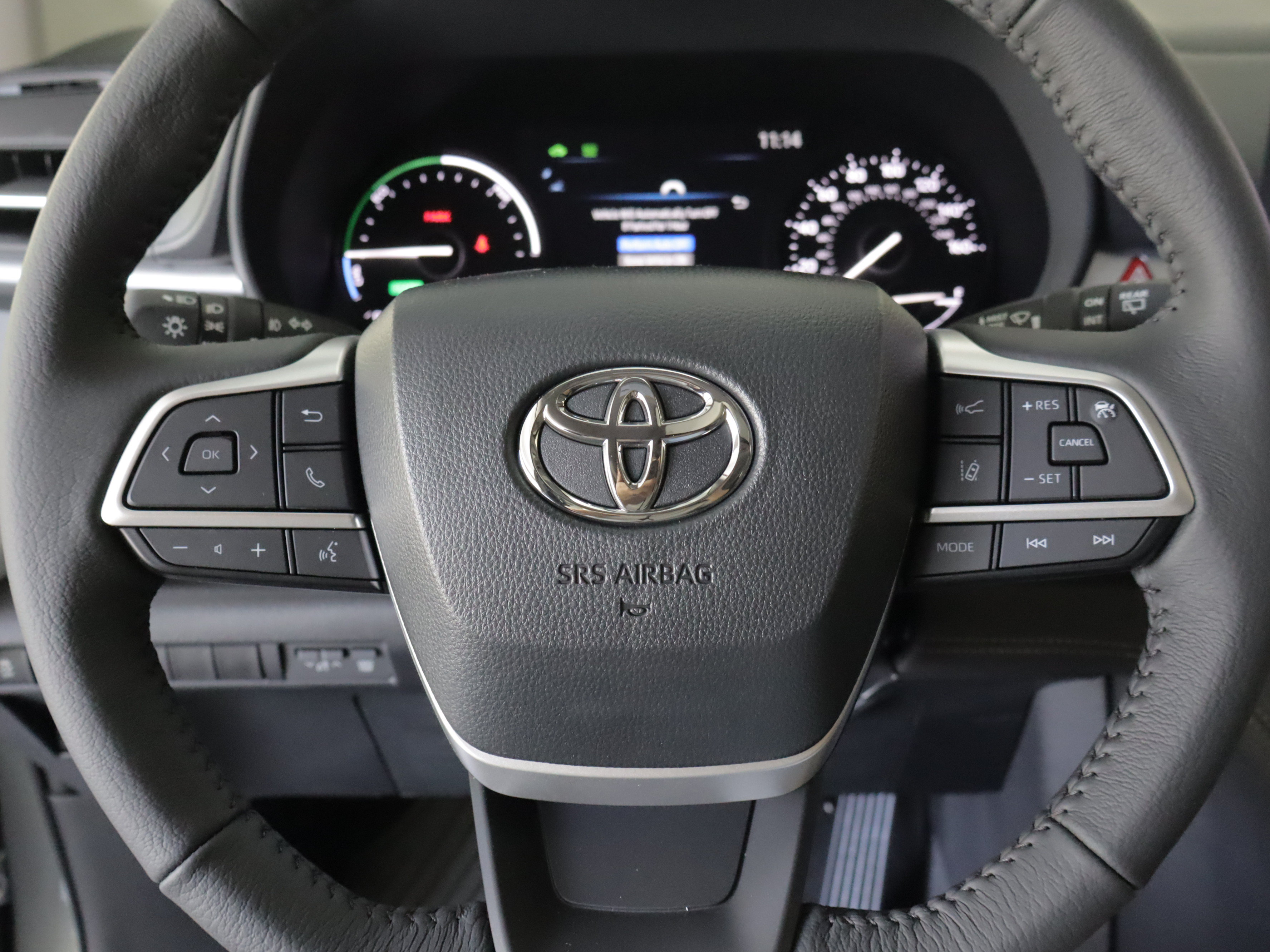 New 2026 Toyota Sienna XLE FWD image 11