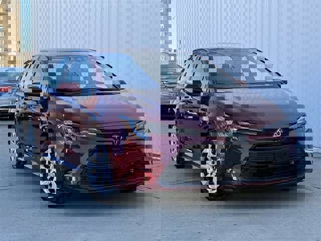 Used 2024 Toyota Corolla LE image 2