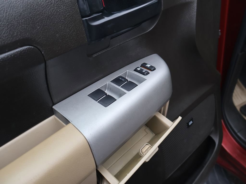 Used 2008 Toyota Tundra 4x4 CrewMax image 22