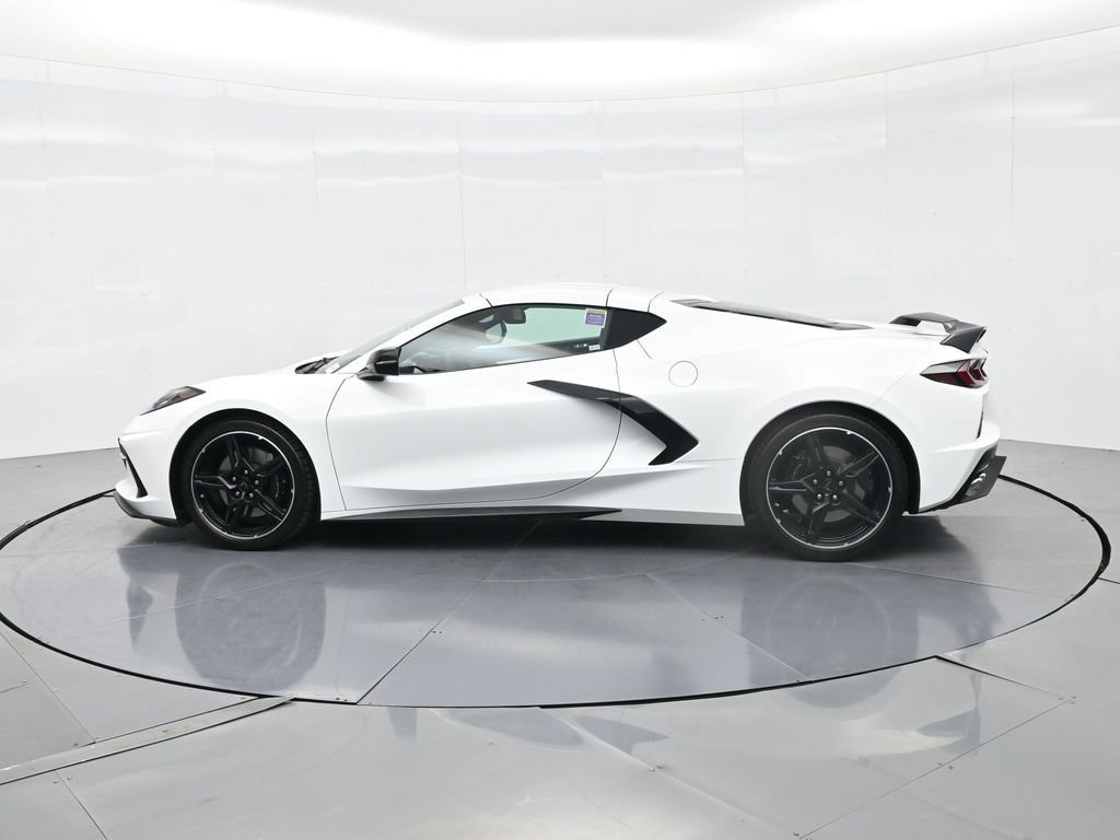 Used 2022 Chevrolet Corvette Stingray Premium Cpe w/ Z51 Performance Package image 9