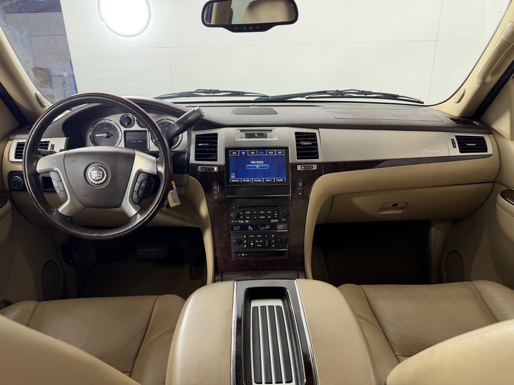 Used 2013 Cadillac Escalade ESV Luxury RWD image 27