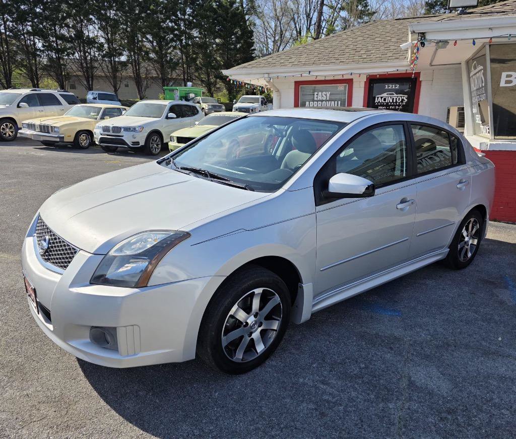 Used 2012 Nissan Sentra 2.0 SR w/ Special Edition Pkg FWD image 3