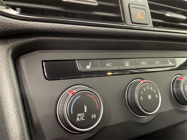 Used 2022 Volkswagen Taos SE image 27