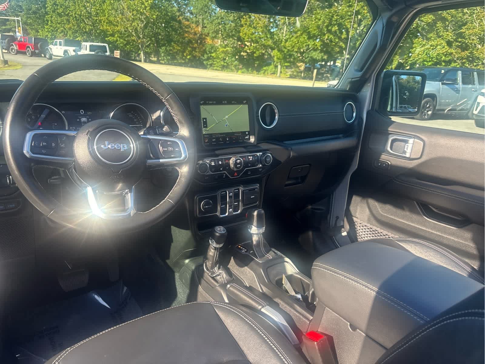 Used 2023 Jeep Wrangler Unlimited Sahara w/ Cold Weather Group AWD/4WD image 12